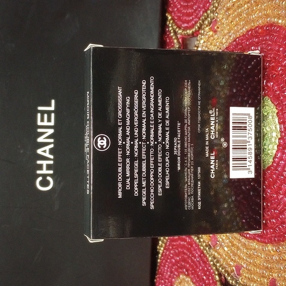 Chanel Compact Mirror Red - Picture 7 of 14